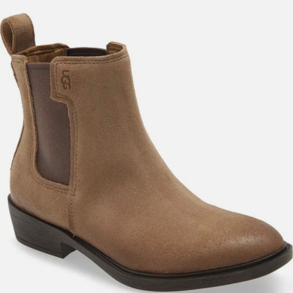 Ugh Emmeth Chelsea Boot